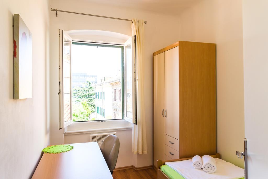 Apartment Mia Риека Экстерьер фото